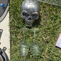 Two Wine Glass For Free