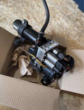 BMW E46 M3 S54 SMG Hydraulic Pump