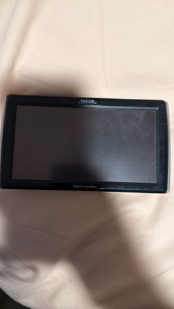 Magellan RoadMate 1700 GPS Navigation Bundle 7" Touchscreen