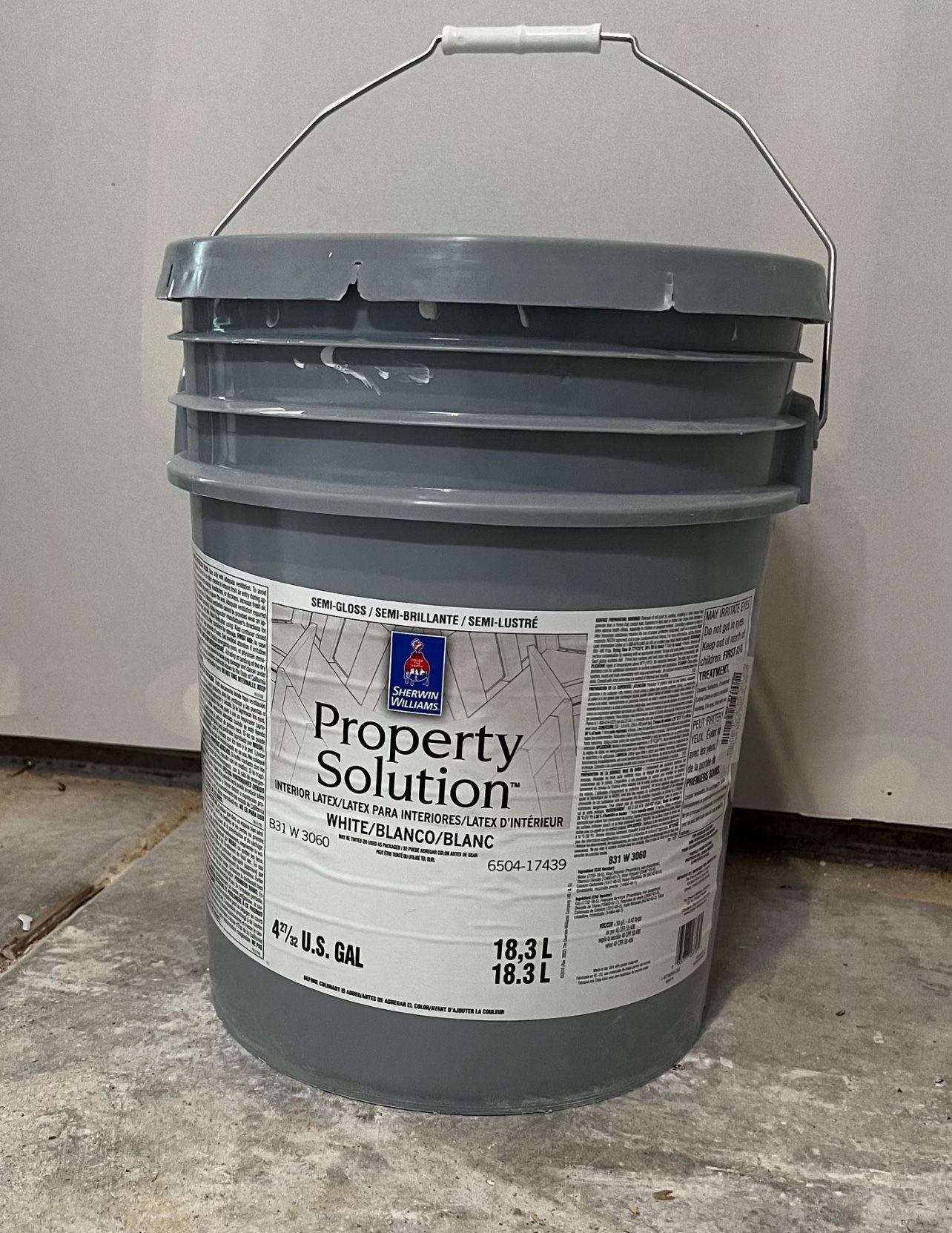 Interior Paint. Color Pure White. Semi Gloss/ Brilliante. Opened. Full 5 Gallons