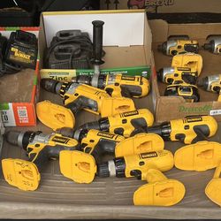 DEWALT  $39 EACH.. Battery 18VTOOLS - DRILLS, SAWS, DRIVERS, BATTERIES,CHARGERS