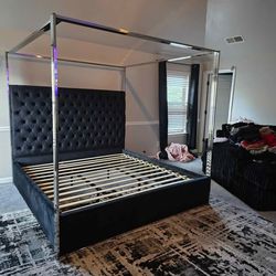 🥹 Brand New Tufted Headboard Upholstered Canopy Platform Bed Frame
