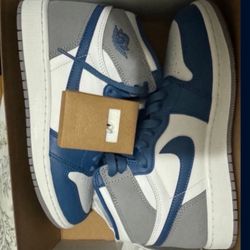 new retro air jordan 1 size 7Y 
