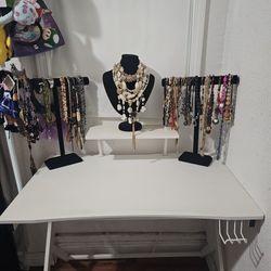 White Desk