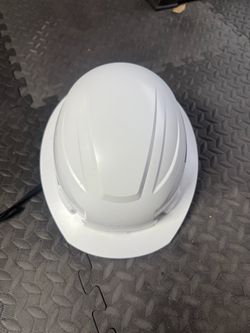 Milwaukee bolt hard hat (2)