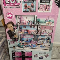 LOL Surprise OMG House Dollhouse With 85+ Surprises