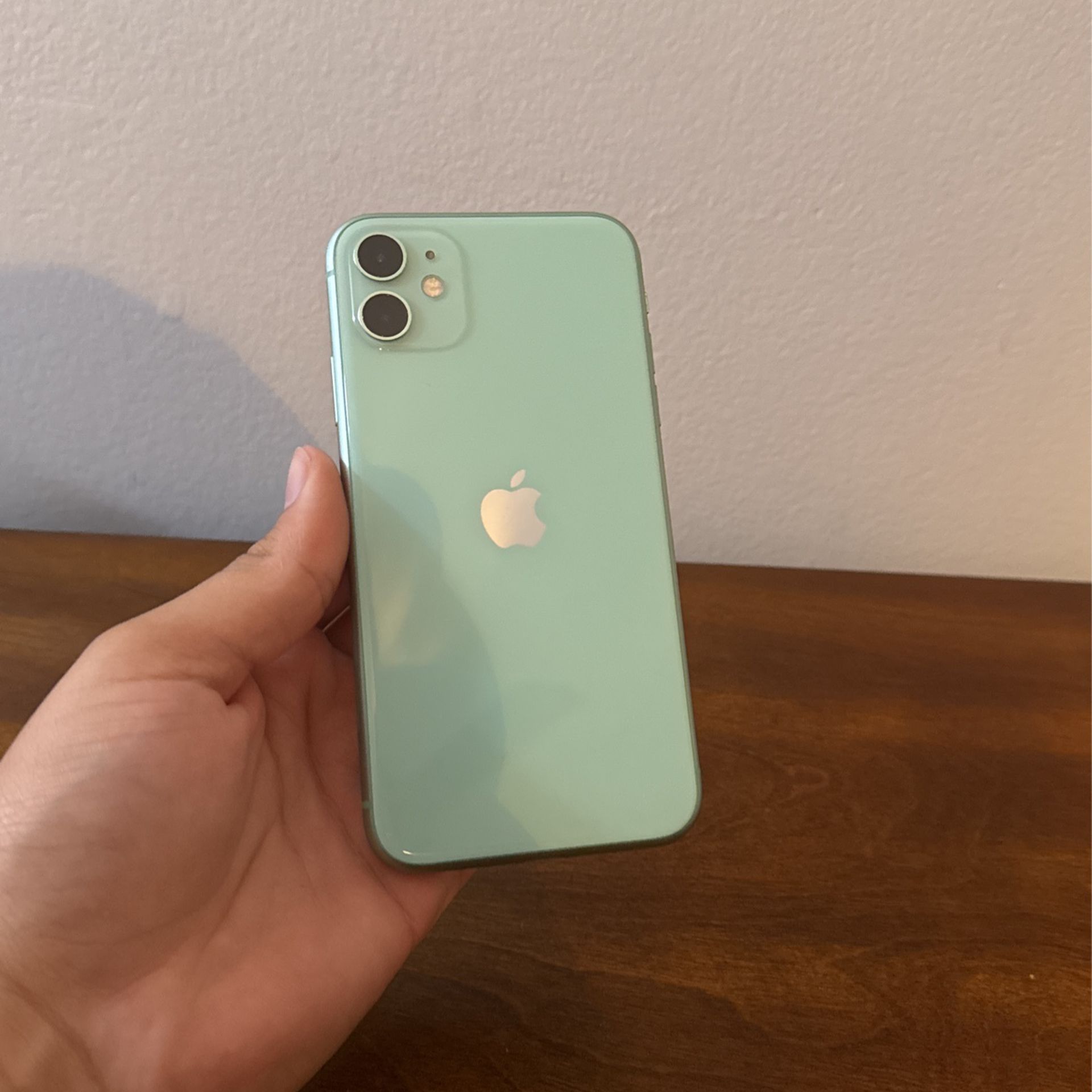 iPhone 11 64GB Green AT&T 