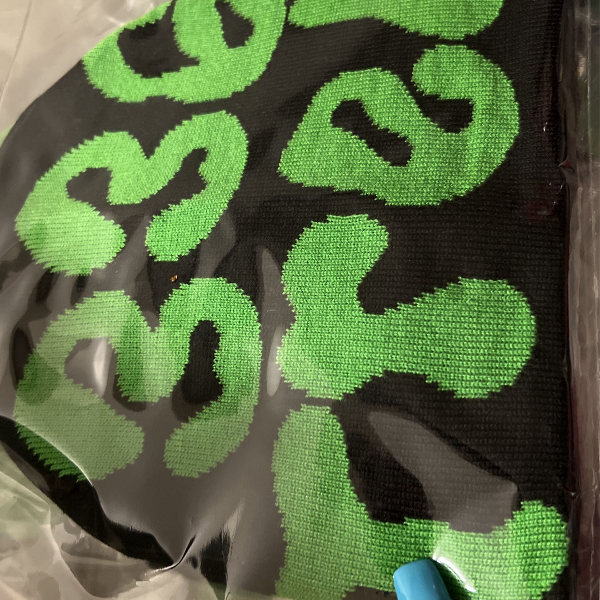 336(Tre4) Beanies