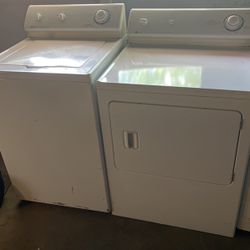 Washer dryer Maytag Toploader excellent condition