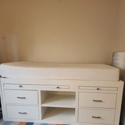 Captain's Twin Bed 🛏️$999