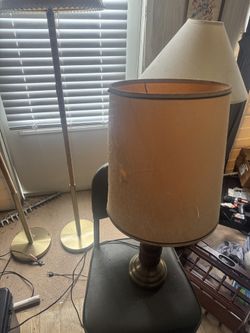 Lamp Bundle – Floor & Table Lamps (Mixed Styles)