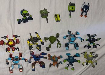 Ready 2 Robot Figures Lot of 10