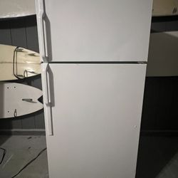 Fully Functional White Refrigerator Top Freezer