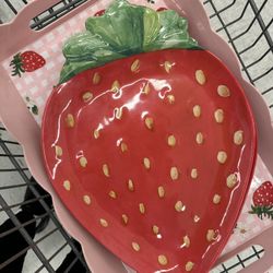 Strawberry plate for candy table 