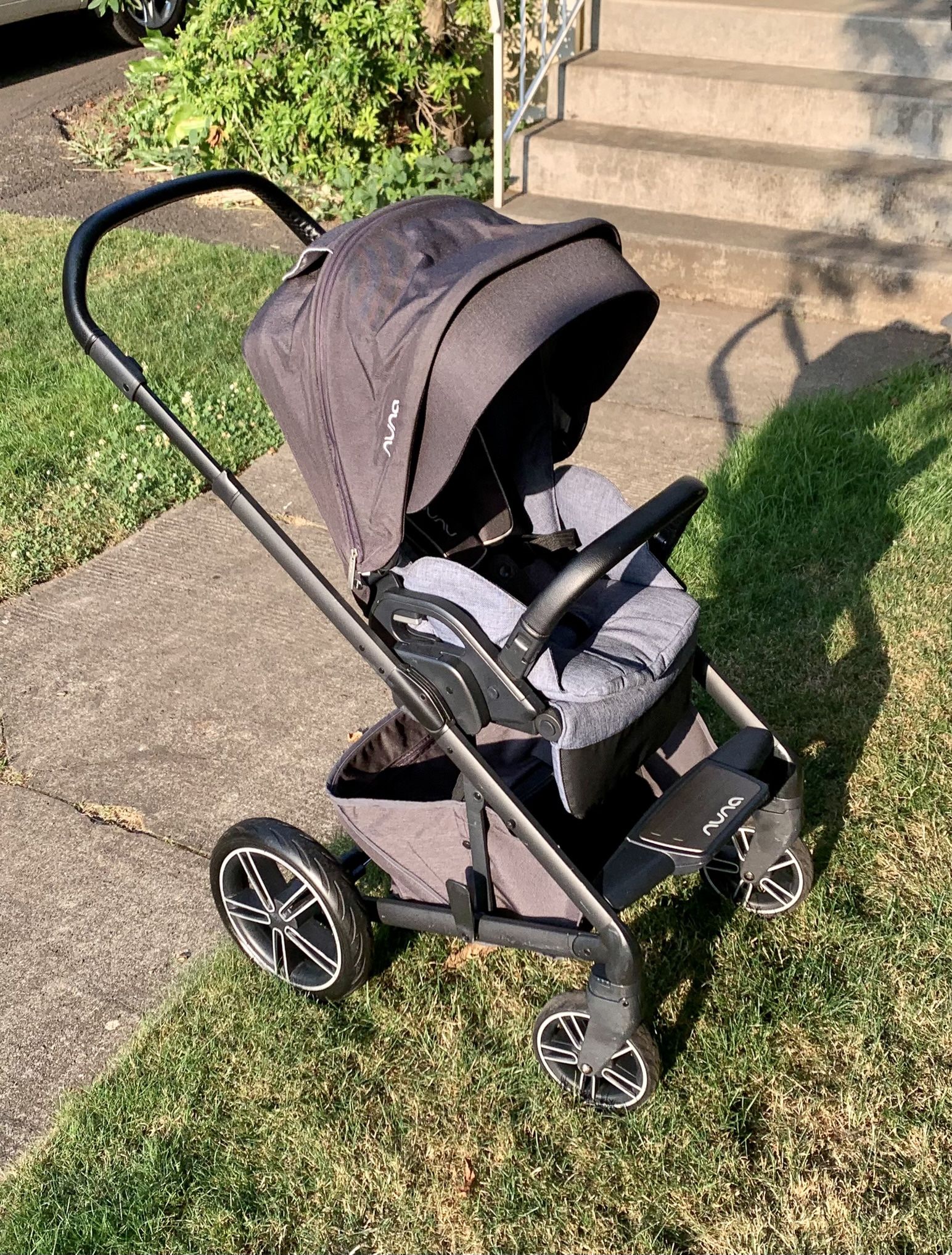 Nuna Mixx2 Stroller