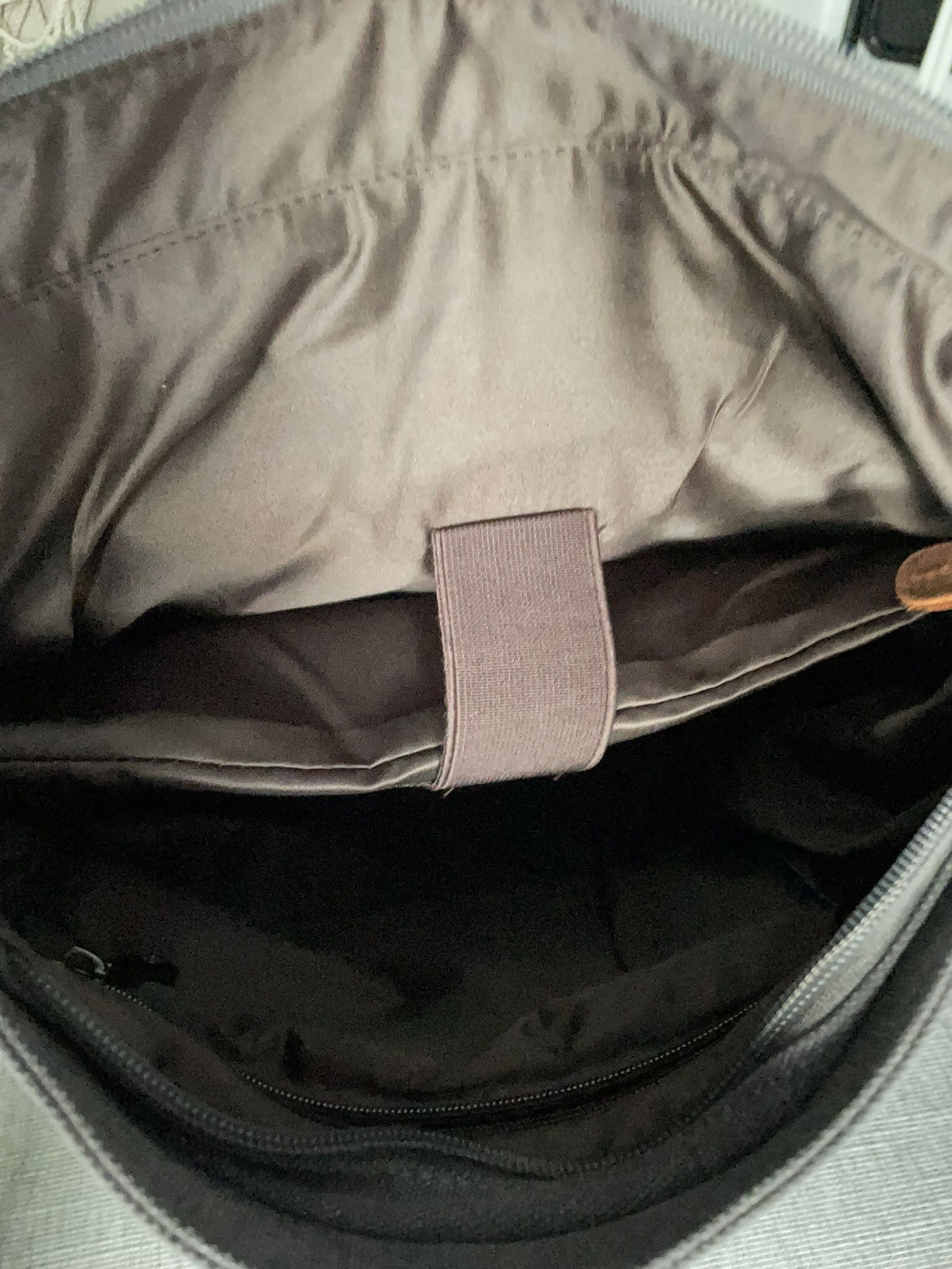 Suvom Laptop Backpack