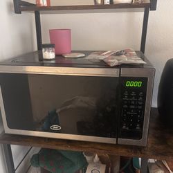 Oster Microwave 