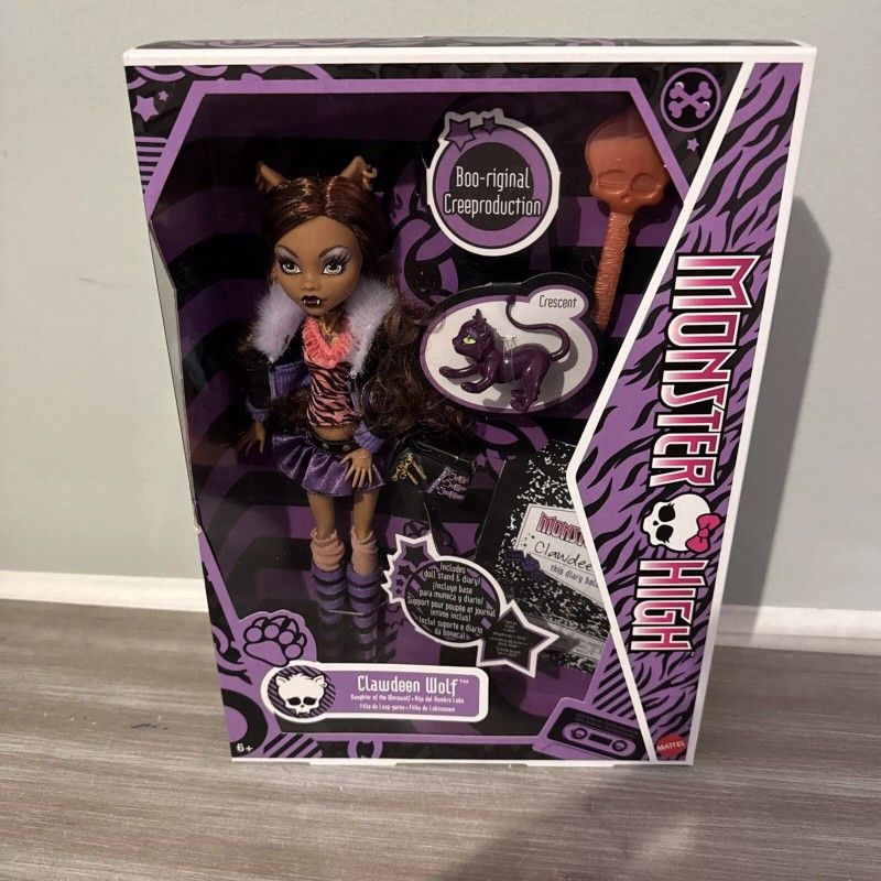 Monster High Clawdeen Wolf Reproduction Doll Wearing Original Fashion & Shoes