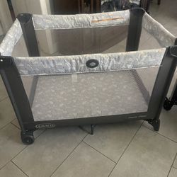 Graco Play Pen 