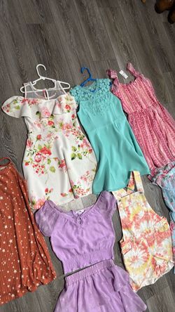 Girls clothes size 7,8 in new condition