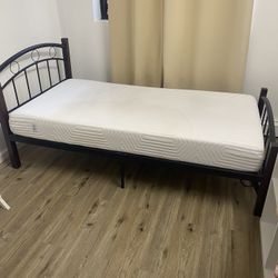 Bed Matress ( Memory Foam)
