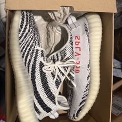 Yeezy 350 Zebra Size 11