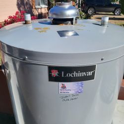 Gas Water Heater 70 Gal In Good Condition And Warranty Works Great 19th Ave And Baseline Measurements In Pictures 