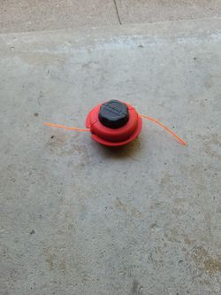 Weed eater head with trimmer