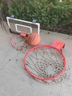 Mini Basketball Hoop & Mini Basketball with a Big Hoop