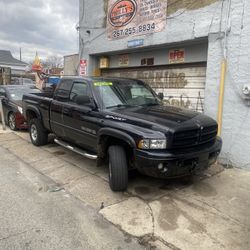 2000 Dodge Ram