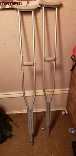Adult size crutches
