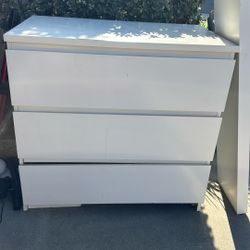 IKEA 3 Drawer dresser 
