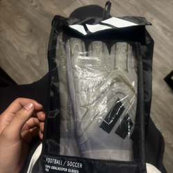 Adidas soccer gloves