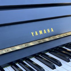 🎹 Yamaha Upright Piano – Ebony Satin – Made in Japan 🎹