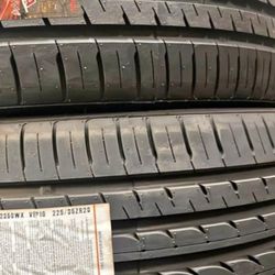225 35 20 Tires
