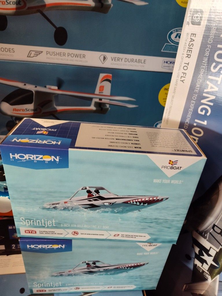 Pro Boat Mini RC Jet Boat New In A Box Ready To Run 