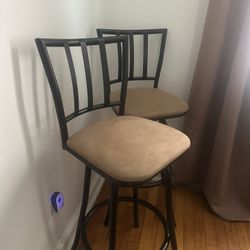 2 Bar Stool Chairs 