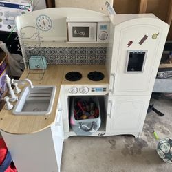 Kids kitchen