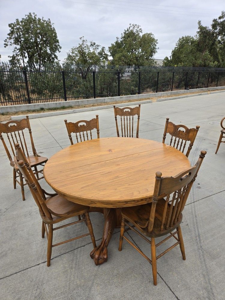 Antique Oak Round Table 54 Inches