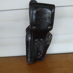 Gould and goodrich 4046