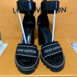 Authentic Louis Vuitton Star Trail Patent Leather Sandal In Black LIKE BRAND NEW !! 100% ORIGINAL!!!