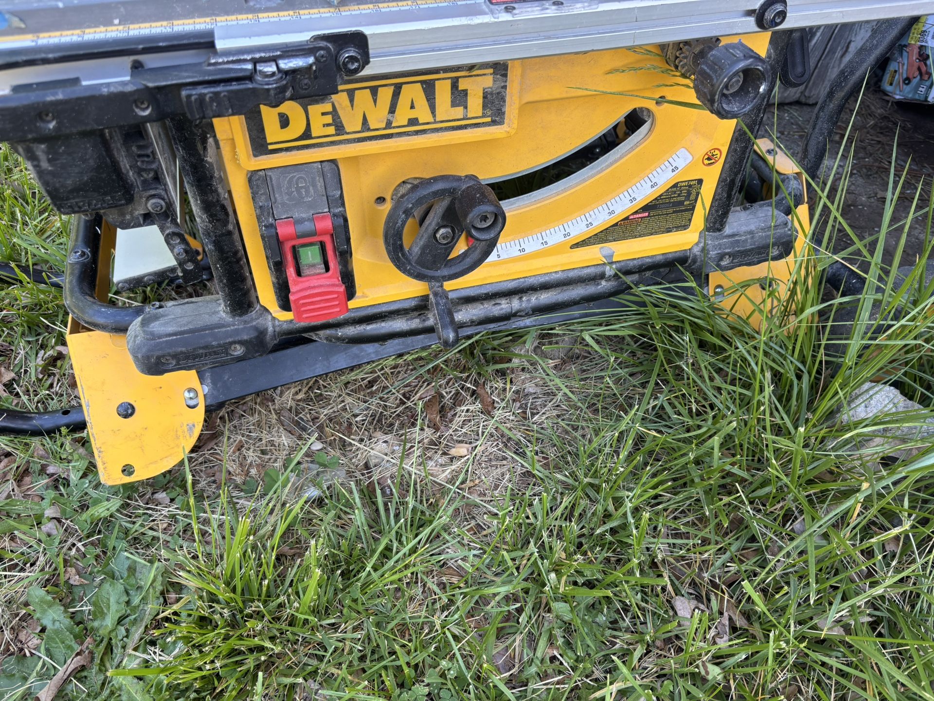 Saw