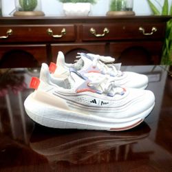 **NEW** Adidas Ultraboost Light X Parley Unisex Woman's  Men's Running Shoes Sizes 7 7.5 Ultra Boost 