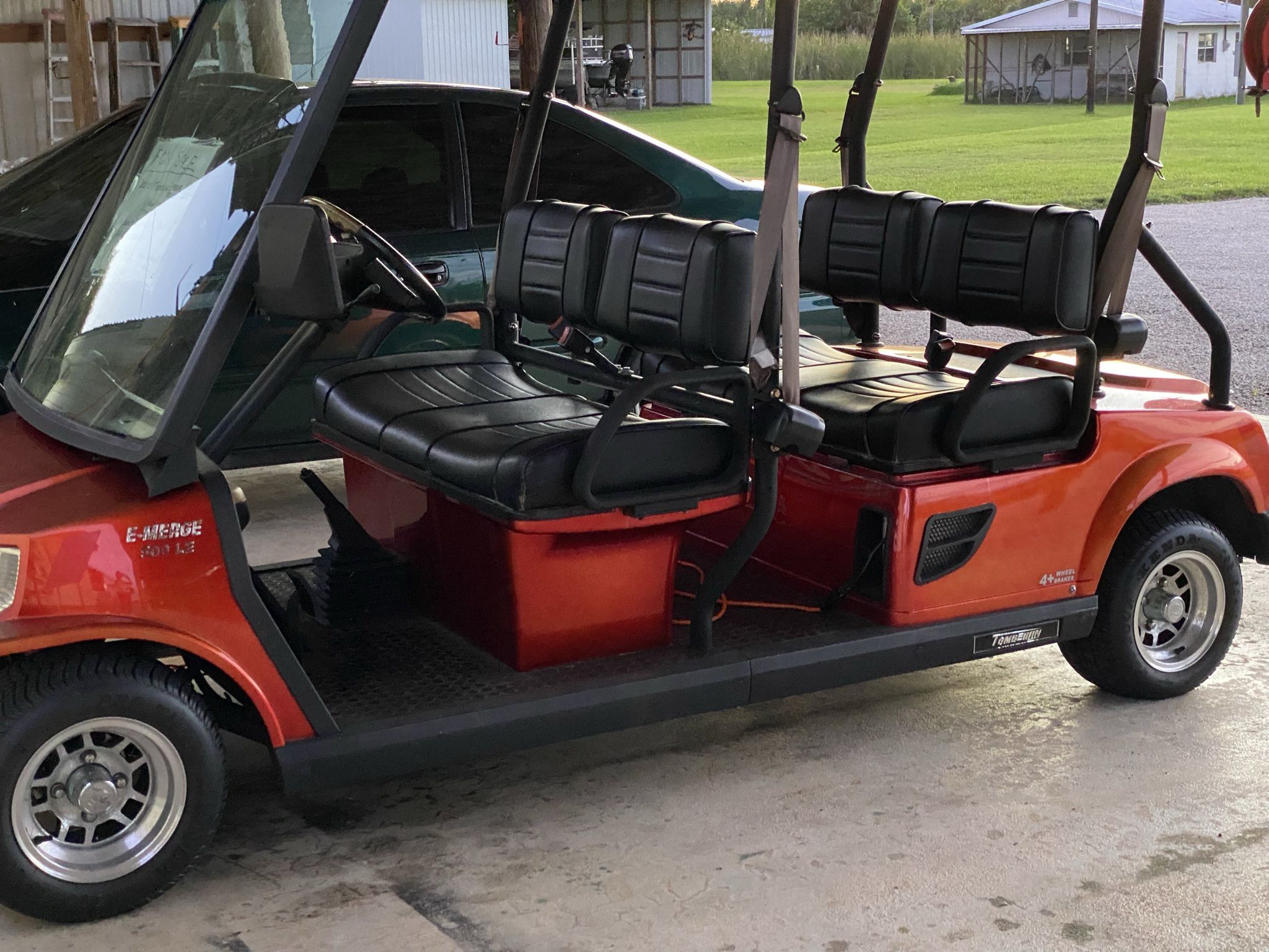 2010 Tomberlin Emerge 500 LE golf cart (street legal)