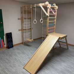 Avenlur Grove - Indoor Jungle Gym