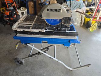 Kobalt 15Amp 10 in folding wet tile saw with stand
