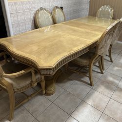 Elegant Dining Table With 6 Chairs