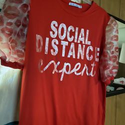 Ladies Pretty Red Blouse Size 2XL Would Make A Nice Valentines Day Blouse 