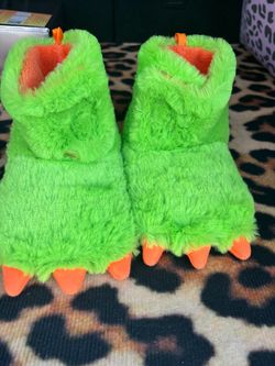 Boys Monster slippers Size 7-8