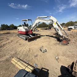 Takeuchi TB260 Mini Excavator With 5 Buckets 